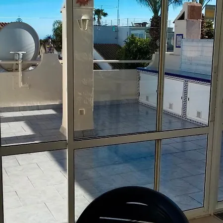 Semesterbostad Maison Climatisee Avec Solarium, Wifi Et Piscine Dehesa de Campoamor (Orihuela Costa)